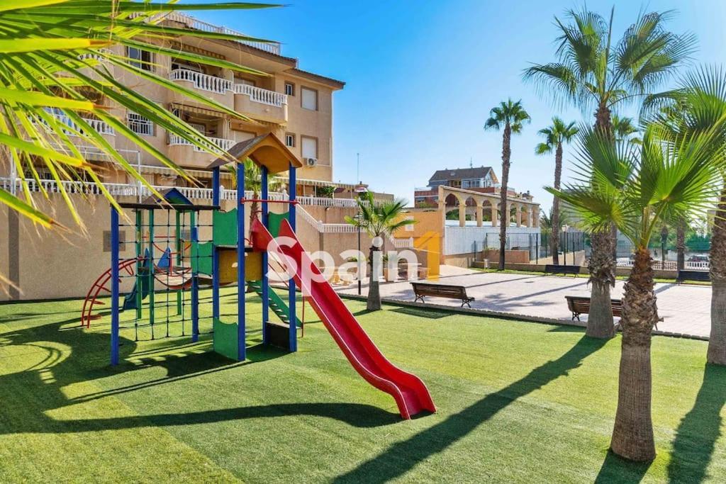 Atico En Guardamar Con 3 Habitaciones Guardamar del Segura Kültér fotó