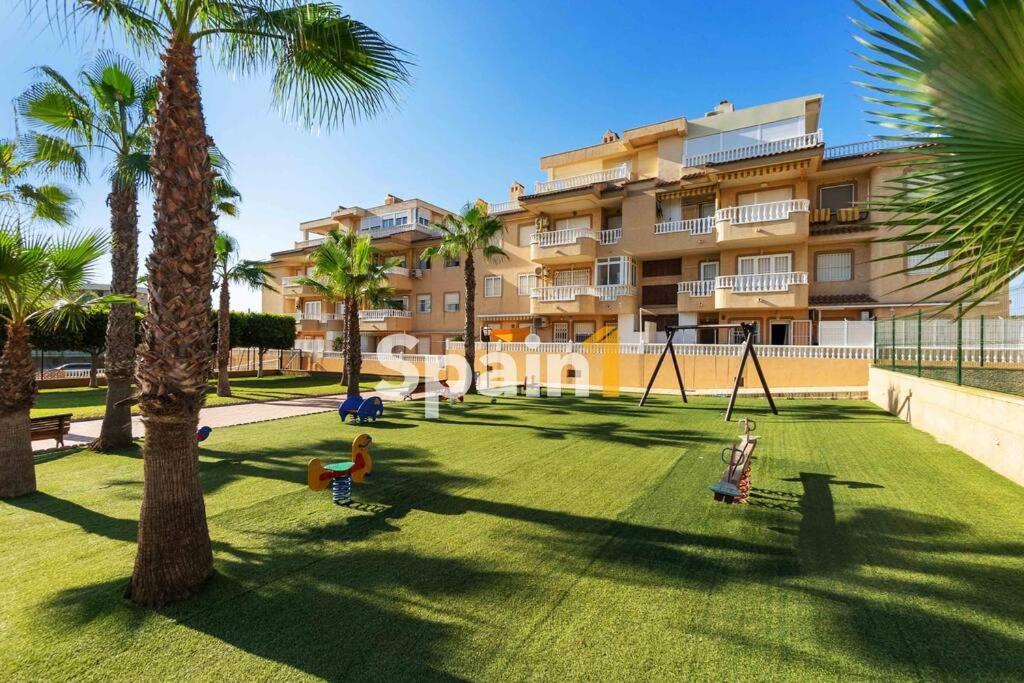 Atico En Guardamar Con 3 Habitaciones Guardamar del Segura Kültér fotó